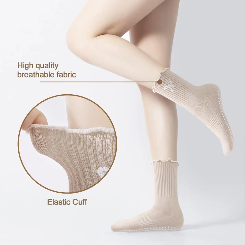 Professional Yoga Socks, Cotto - Pilates & Yoga Training Center ulasan dan harga